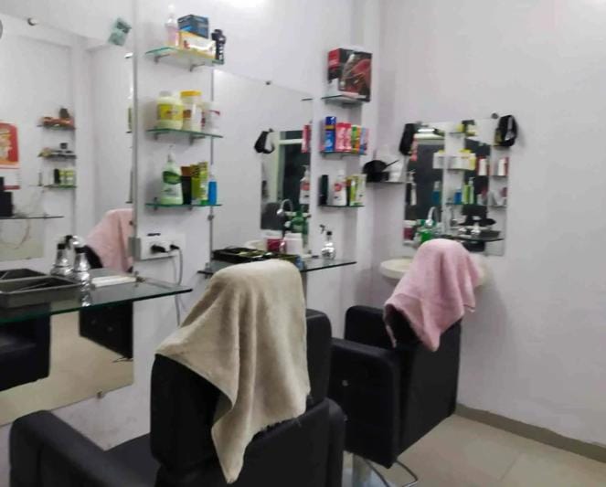 Imani Beauty Parlour n Kinyozi