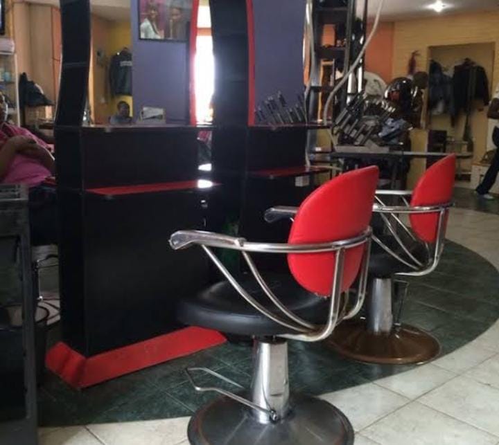 Salon