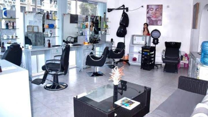 Anitta's Salon