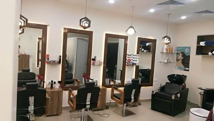 Etique Luxury Beauty Salon n Barbershop