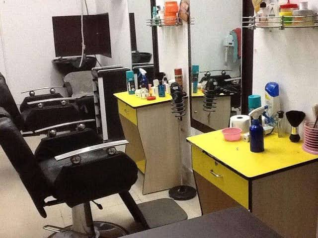 Salon