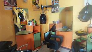 Golden comb barbershop 
